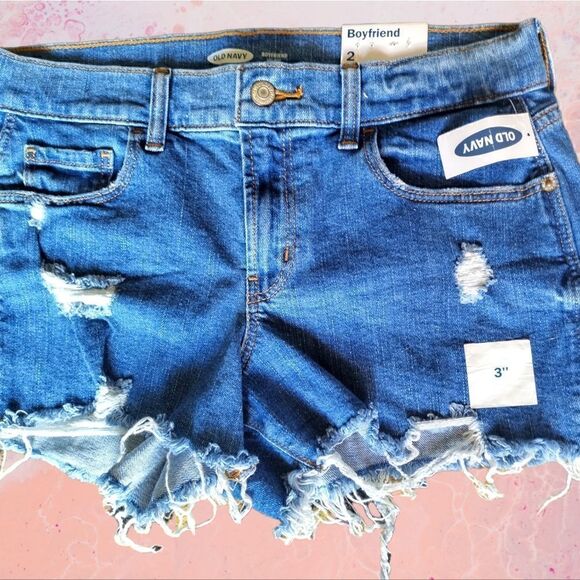 SHORTS by OLD NAVY "Boyfriend" Distressed Jean Size 2 NEW - Picture 1 of 4